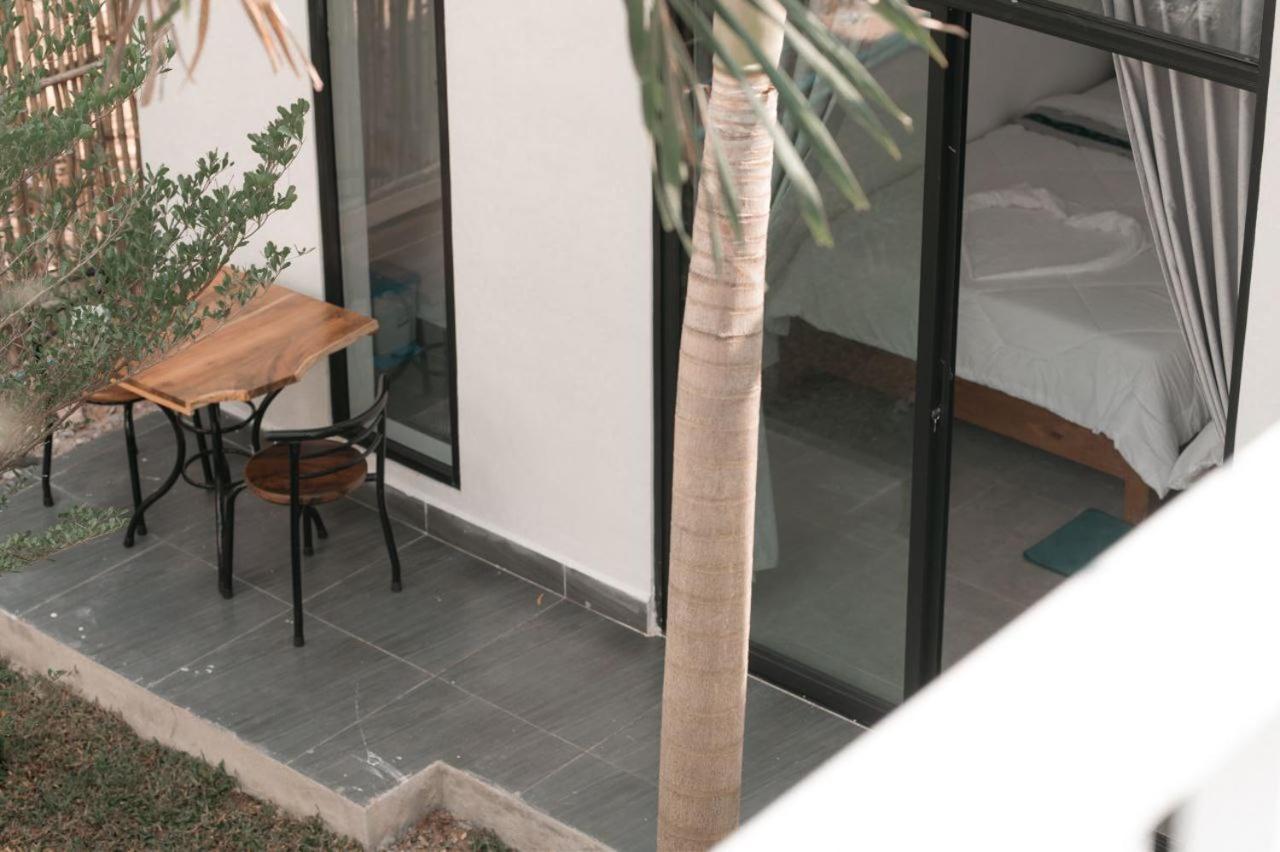 Hotel Kampot River Bungalow By Mama Exterior foto
